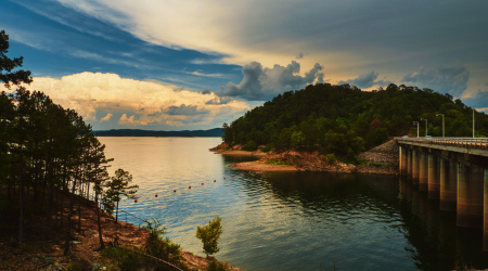 broken bow lake